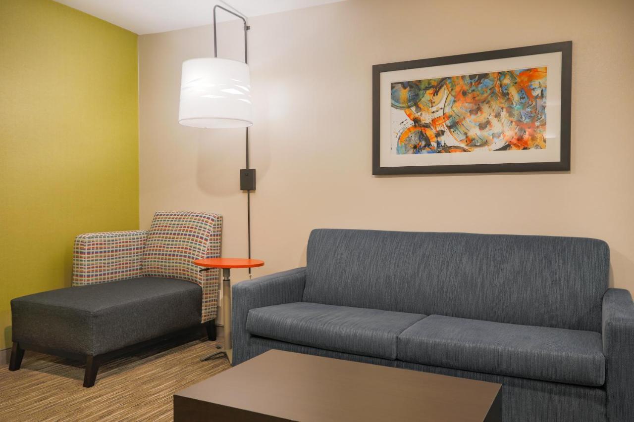 Holiday Inn Express Prescott By Ihg Eksteriør bilde